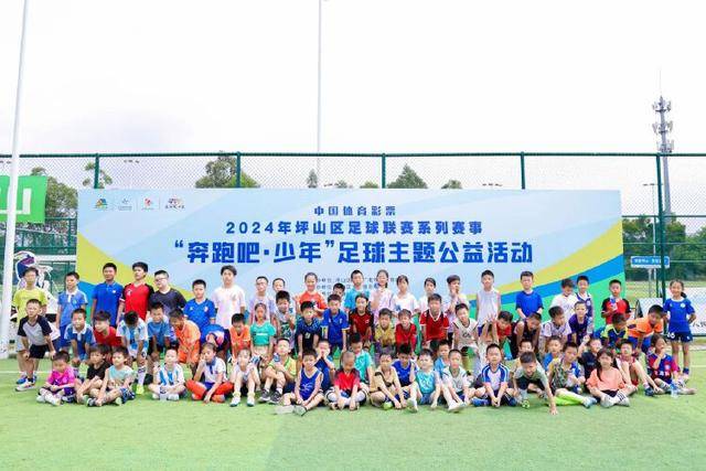 拉菲尼亚寻求新经纪人 计划与巴萨续约